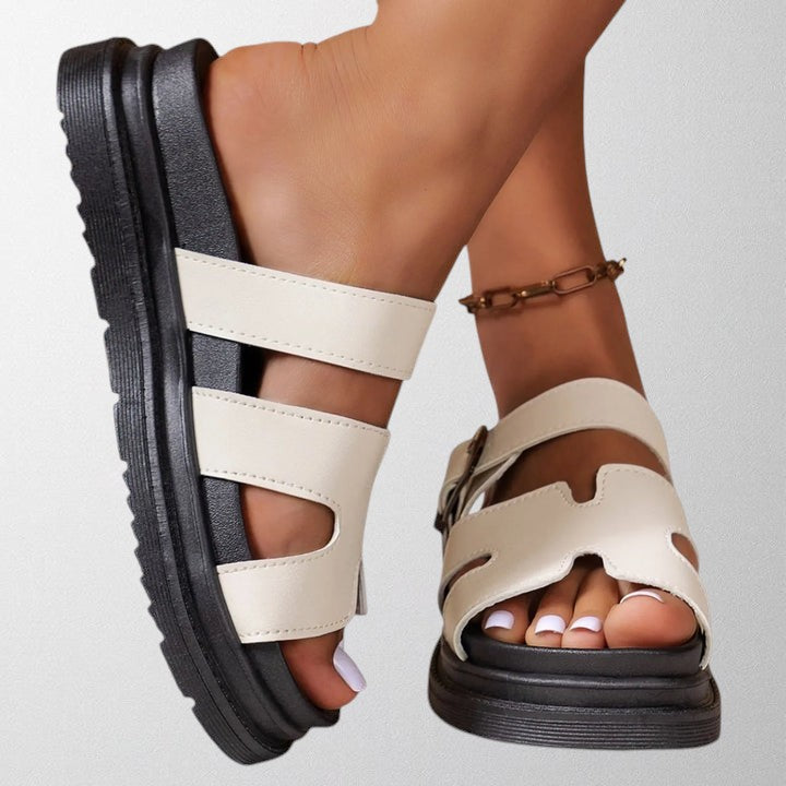 Olivia - Orthopaedic sandals with an elegant design