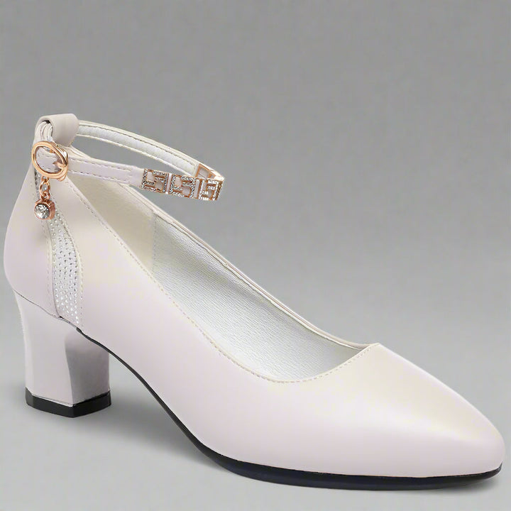 Zymara | Pumps in Premium Patent Leather for Your Office Style