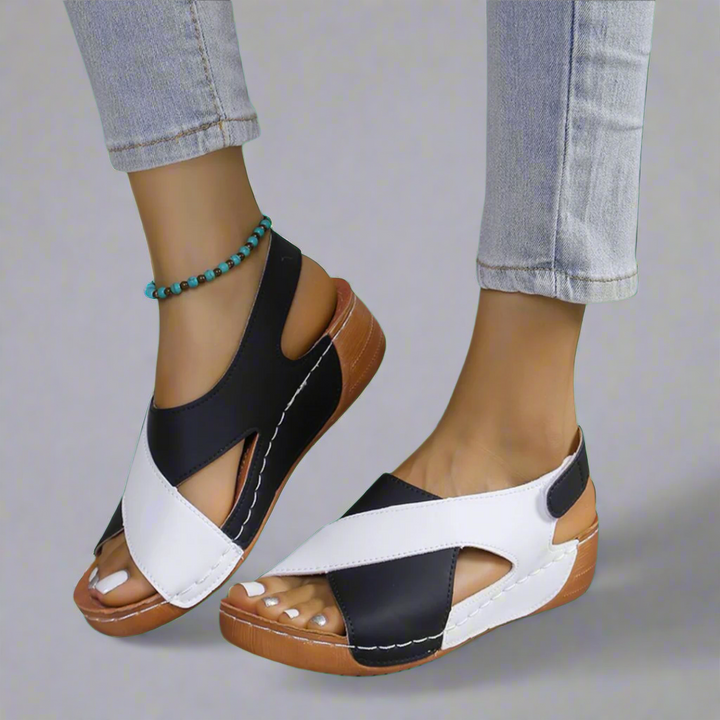 Solveig | Ultra-flat, Comfortable Orthopaedic Sandals
