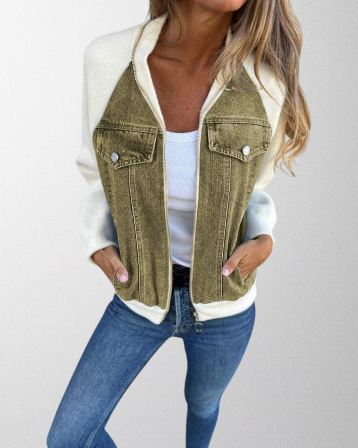 Olivia - Unique denim jacket with a vintage twist