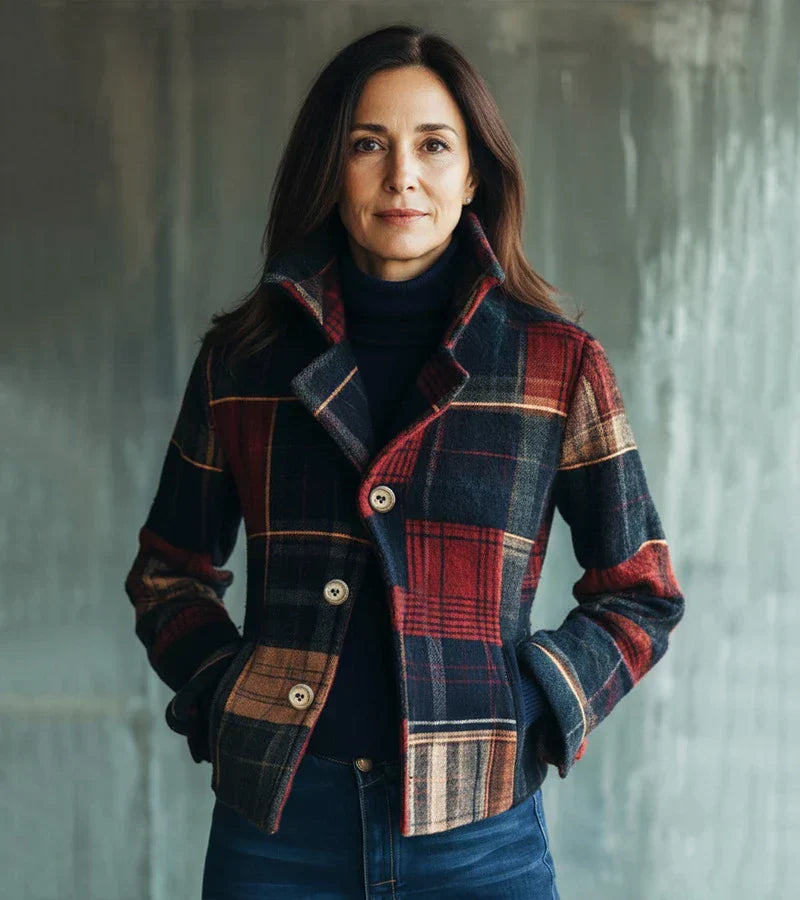 Alice - Warm vintage checked jacket with a timeless style