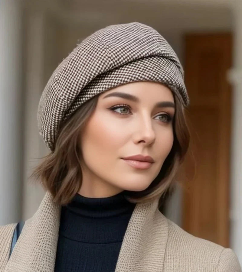 Amelia - The Timeless Elegance of the Parisian Beret