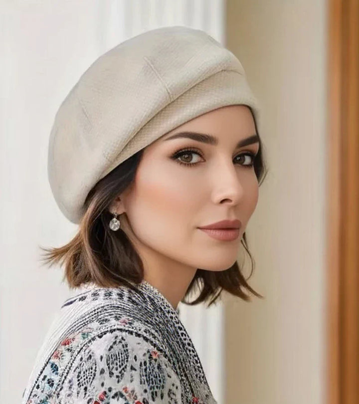 Amelia - The Timeless Elegance of the Parisian Beret